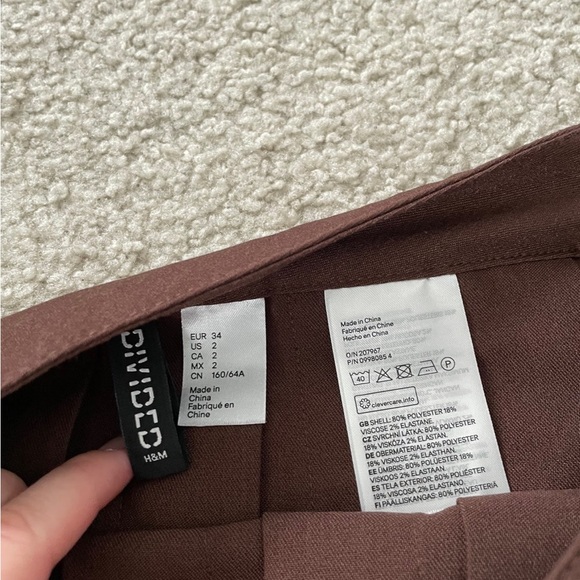 H&M high waist skirt - Picture 2 of 2